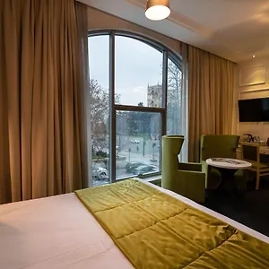 **** Otel Dondar Formula 1 View Azerbaycan