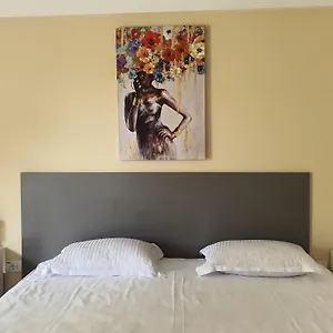 *** Otel Sia Romanya