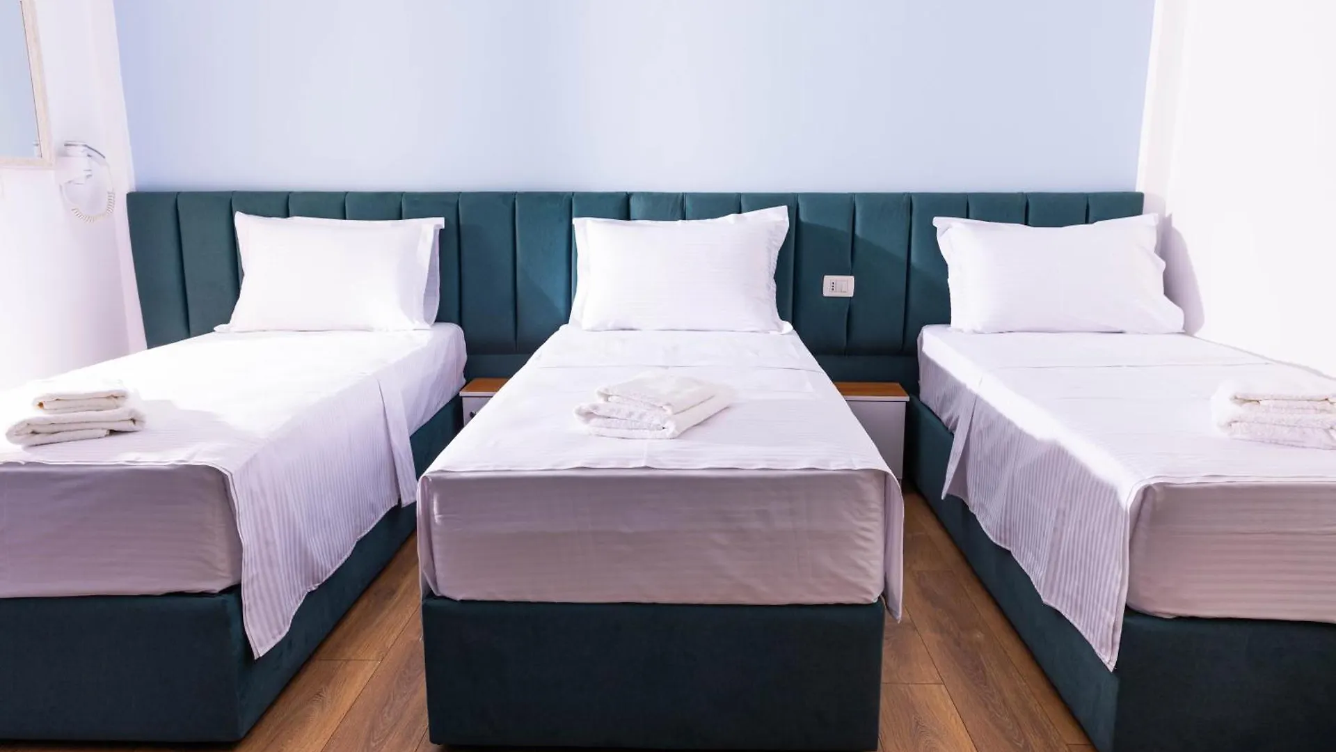Hotel Vila Max Durres