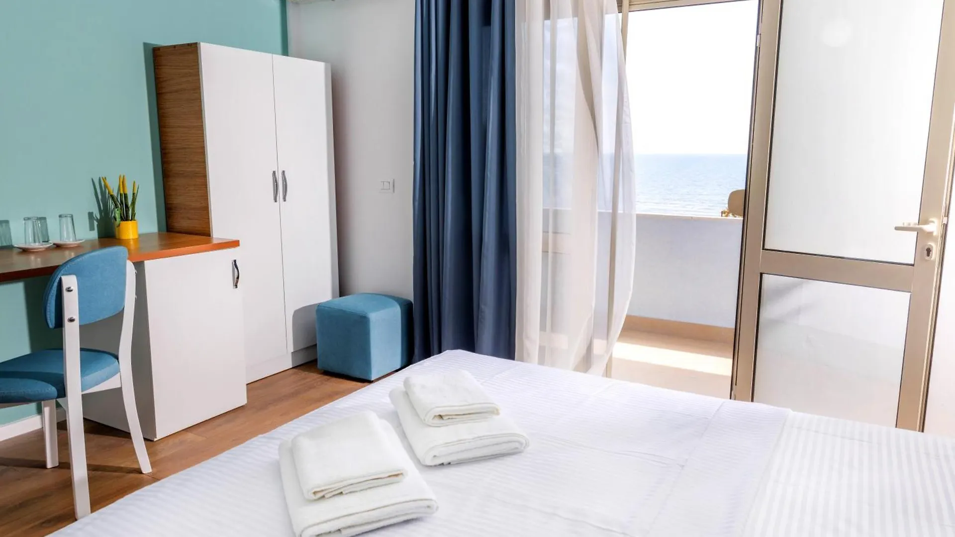 Hotel Vila Max Durres