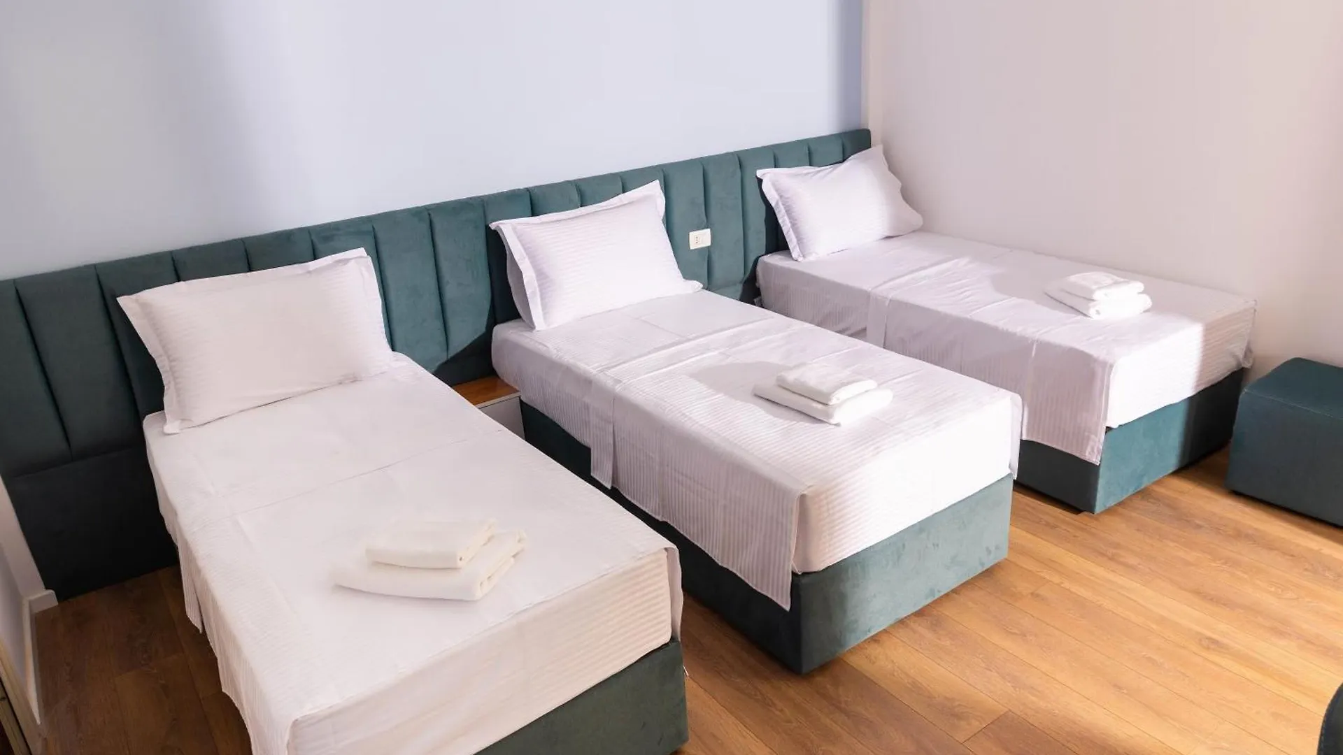 Hotel Vila Max Durres